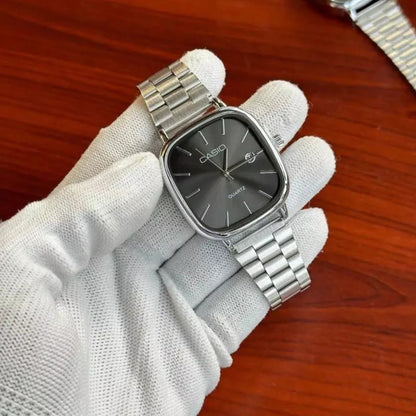 Zegarek w stylu vintage – klasyczny analogowy design