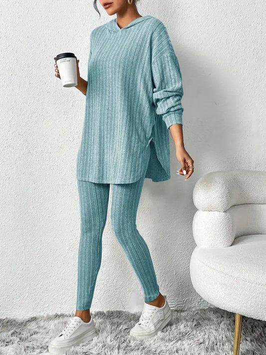 Witożena - Ribbed Two-Piece Set with Hoodie