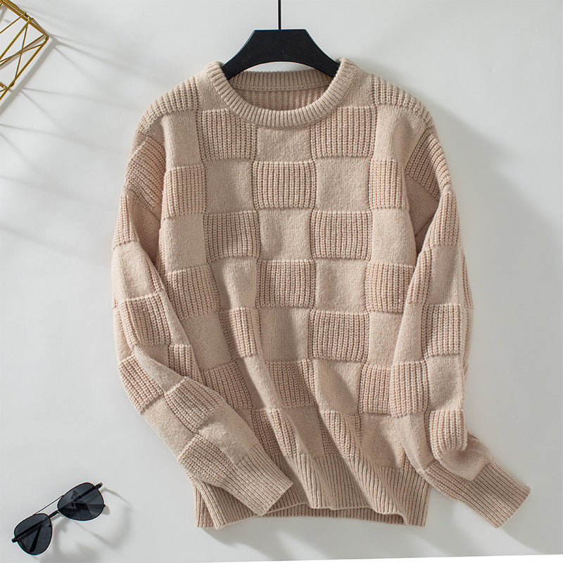 Vesla - Cozy Knit Sweater with Round Neckline