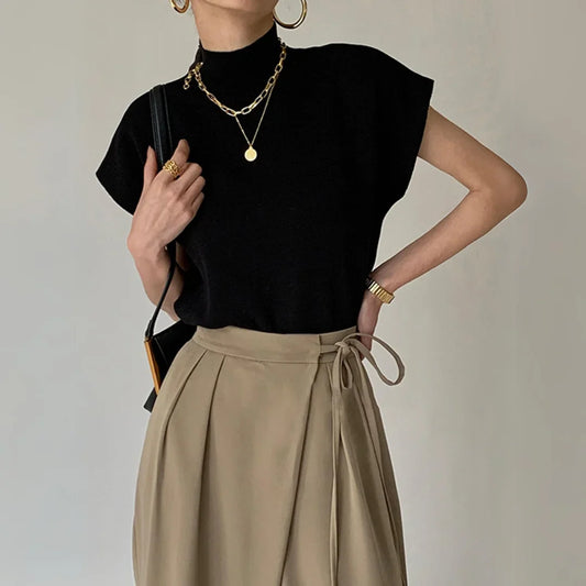 Nora – Stylish Sweater Vest