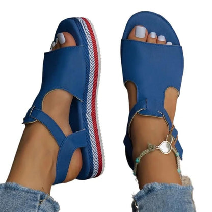 Femke - Stylish Beach-Ready