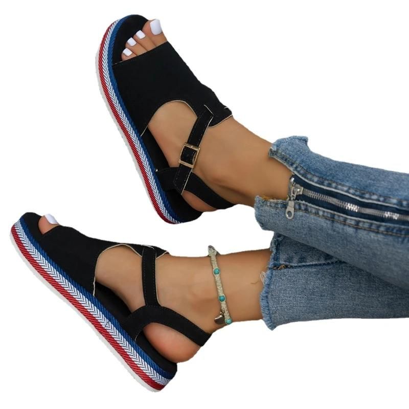 Femke - Stylish Beach-Ready