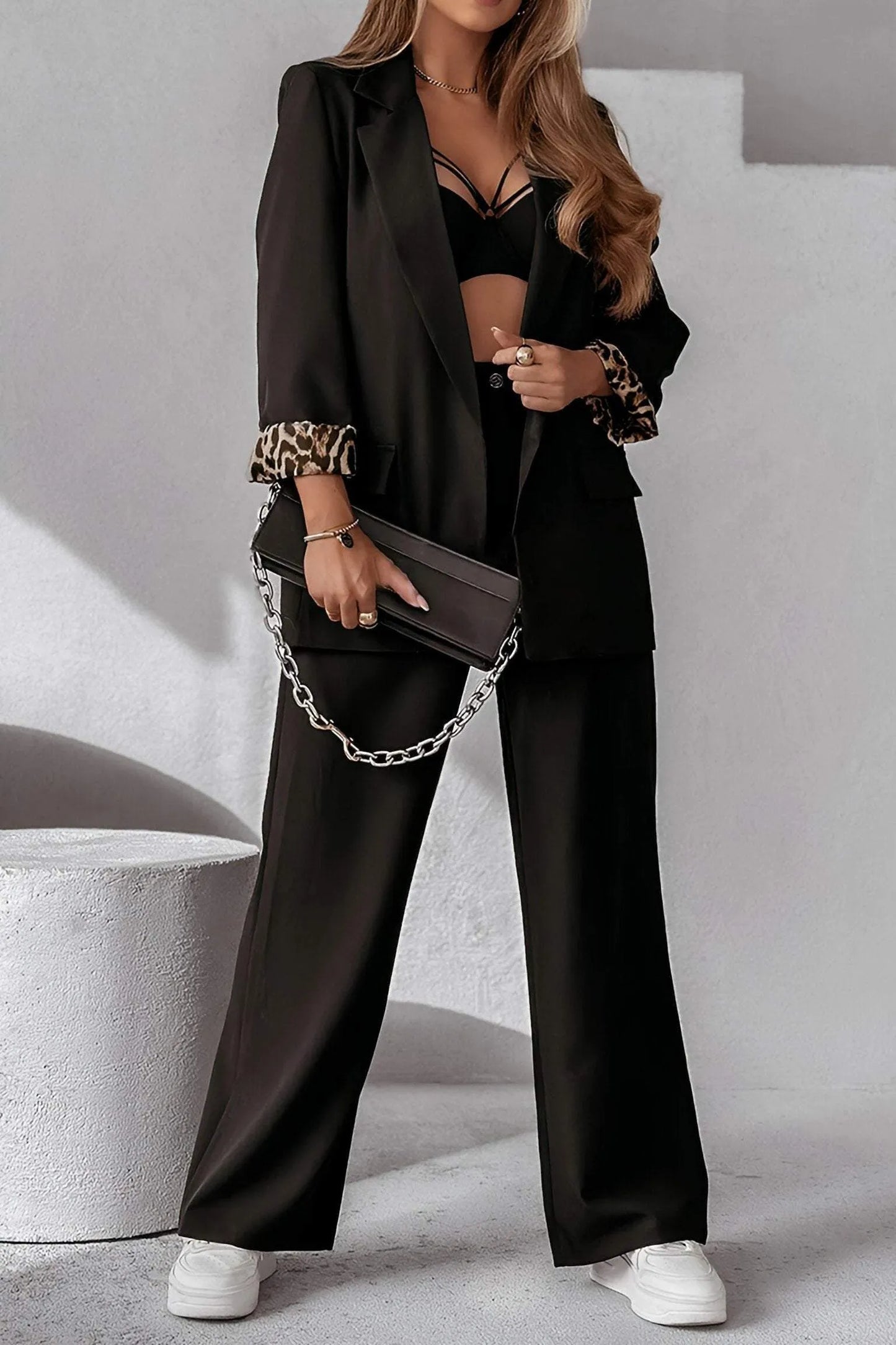 Victoire - Trendy Leopard Blazer and Trousers Set