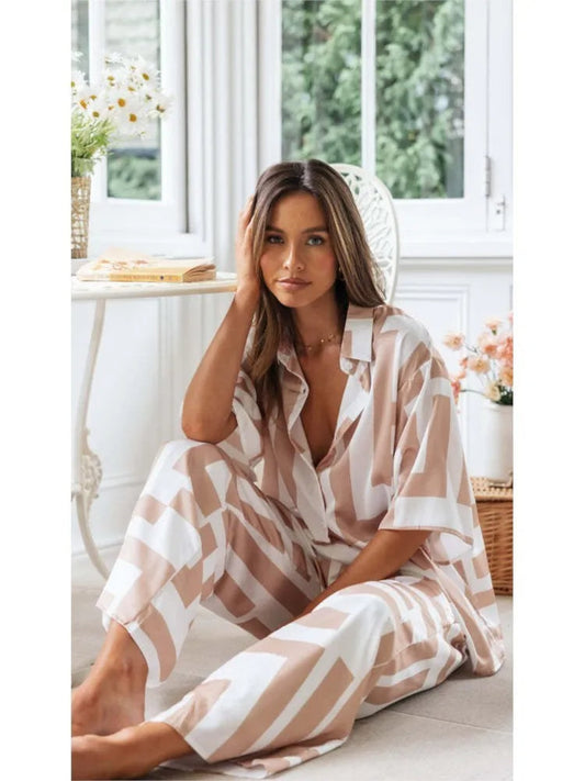 Sanne - Elegant Office Casual Vacation-Ready