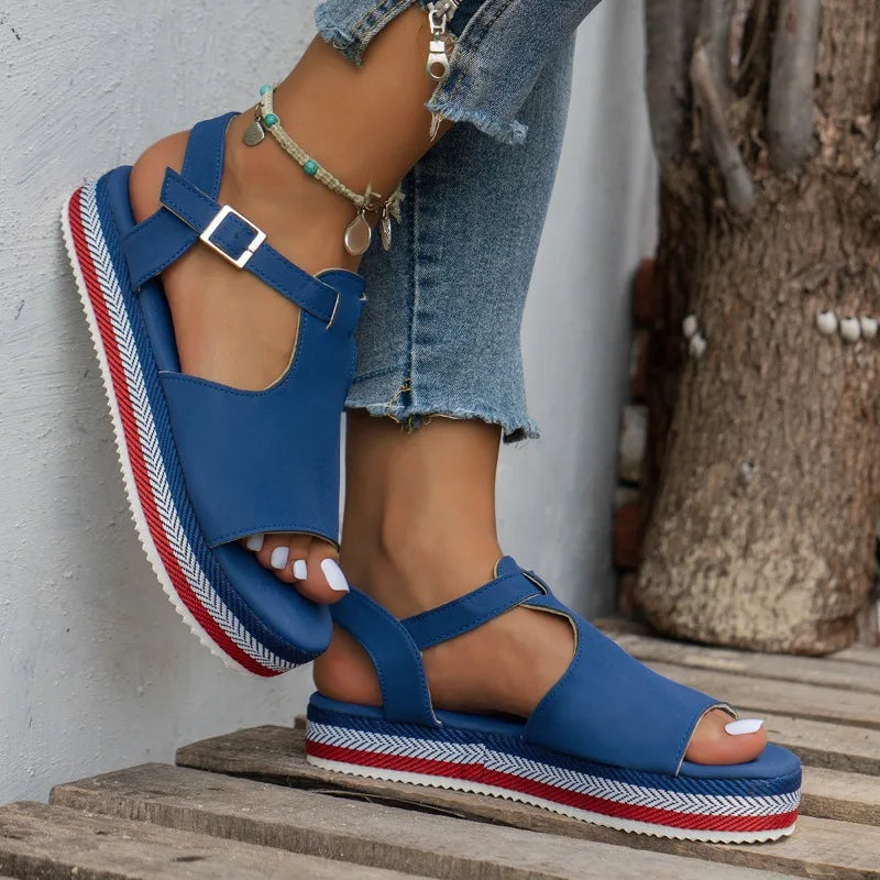 Femke - Stylish Beach-Ready