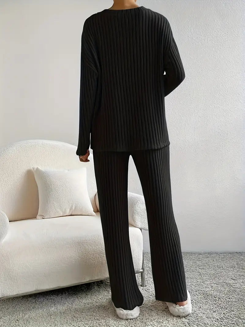 Wrocisława - V-Neck Top and Loose Pants Set