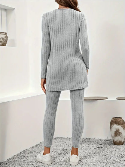Sędzimirka - Casual Two-Piece Set with Top and Leggings