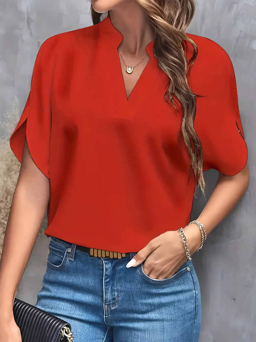 LIEKE - ELEGANT BLOUSE WITH NOTCH NECK