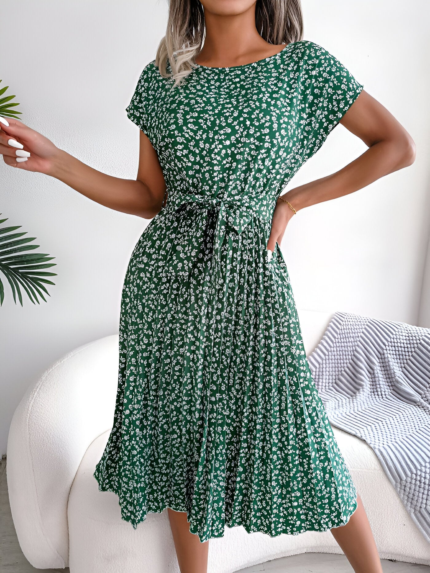 FENNA - FLOWER PLEATED ELEGANCE DRESS