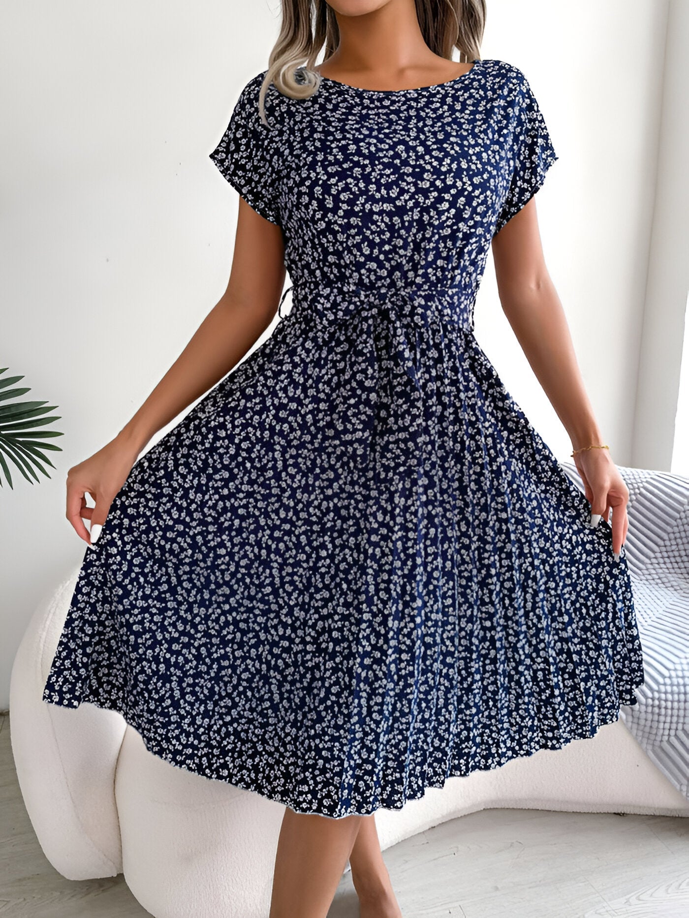 FENNA - FLOWER PLEATED ELEGANCE DRESS