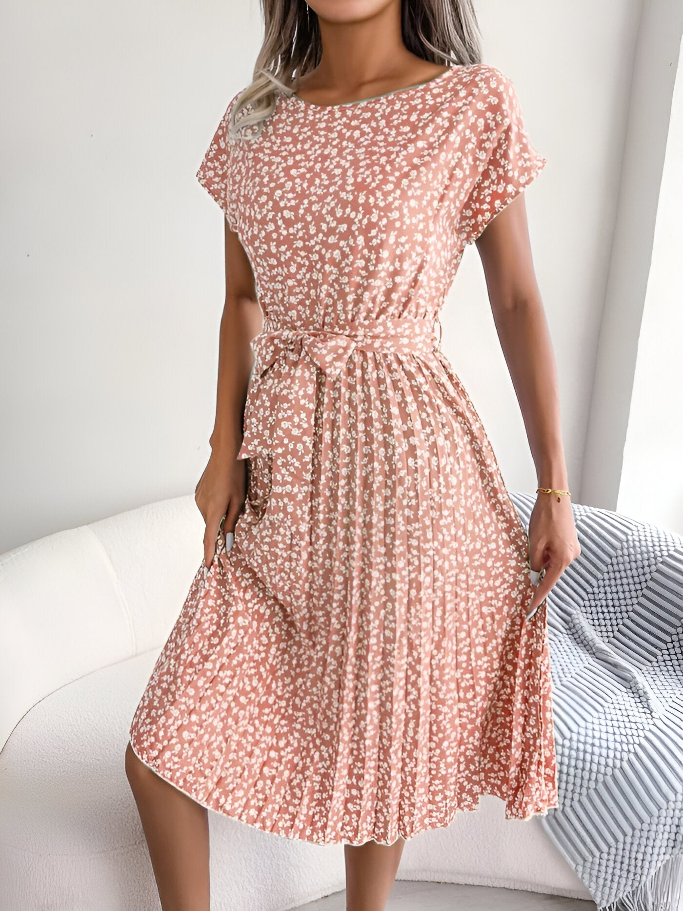 FENNA - FLOWER PLEATED ELEGANCE DRESS
